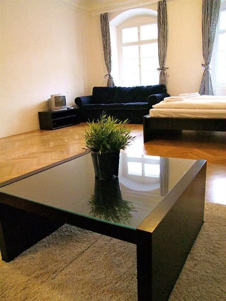 Charles Bridge Apartments 布拉格