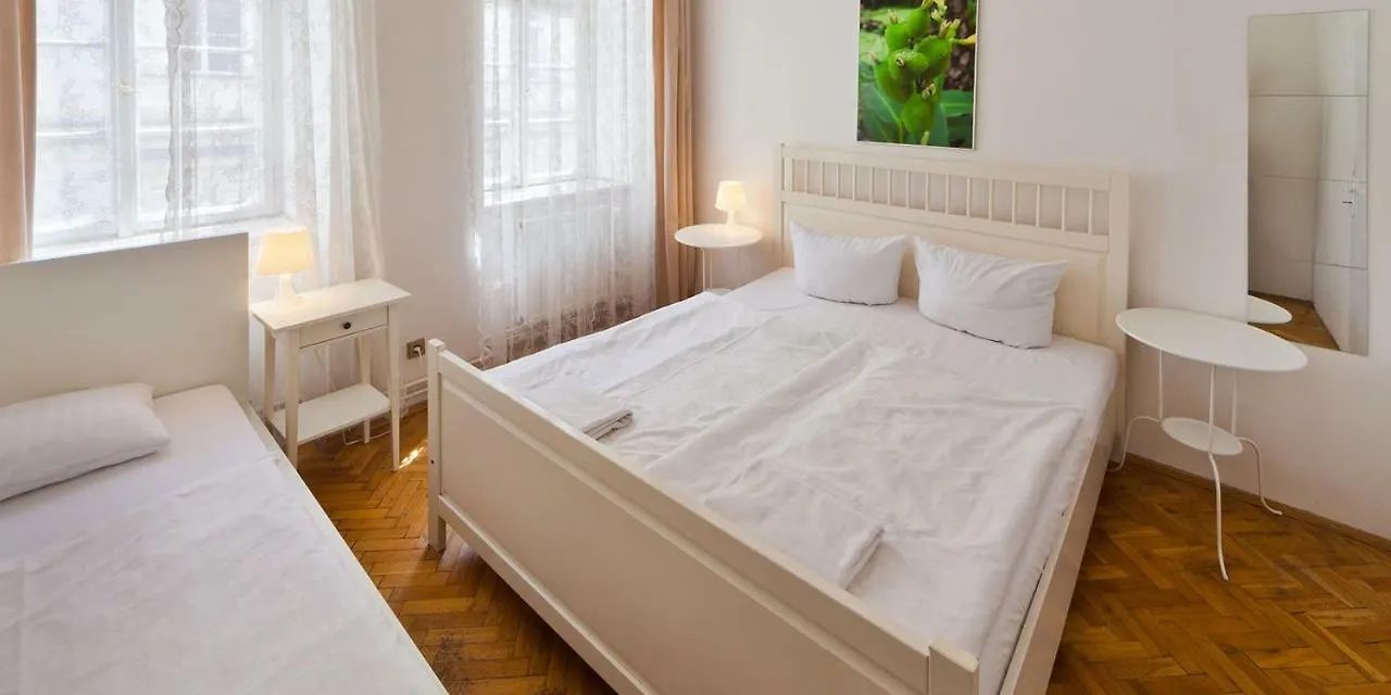 Charles Bridge Apartments 布拉格