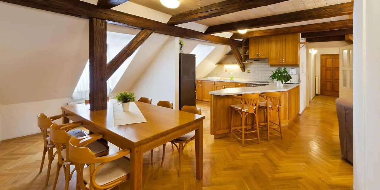 Charles Bridge Apartments 布拉格