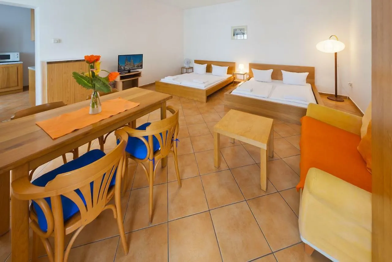 Charles Bridge Apartments 布拉格