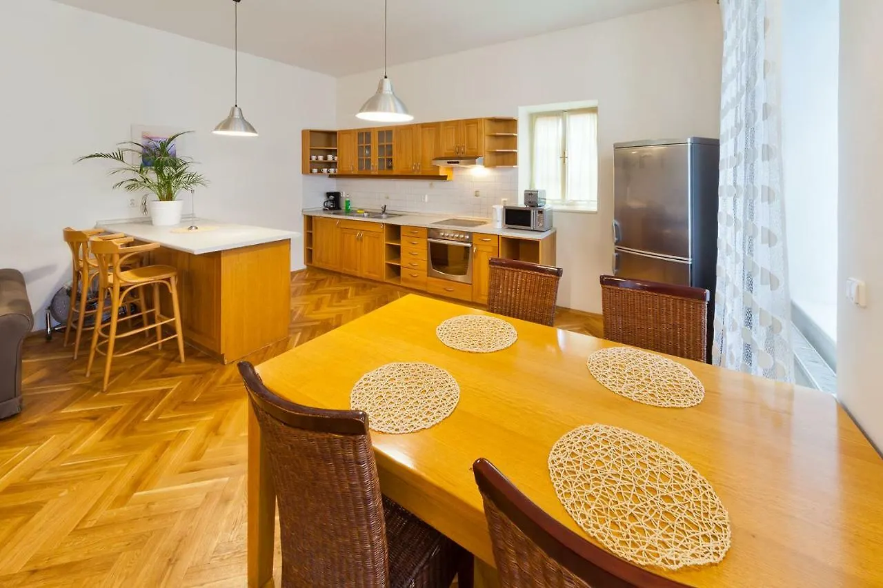 Charles Bridge Apartments 布拉格