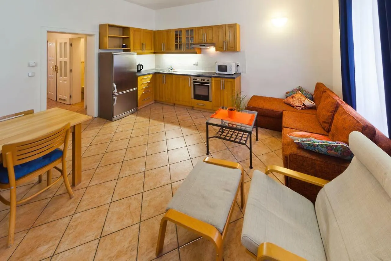 Charles Bridge Apartments 布拉格 0*,  捷克