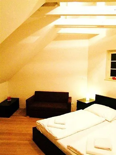 Charles Bridge Apartments 布拉格